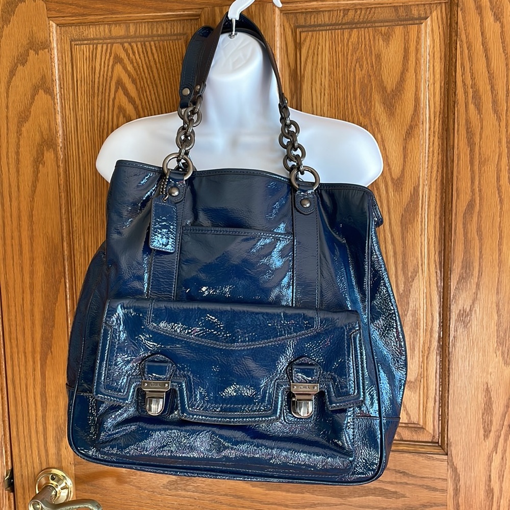 COACH patent leather handbag#18717